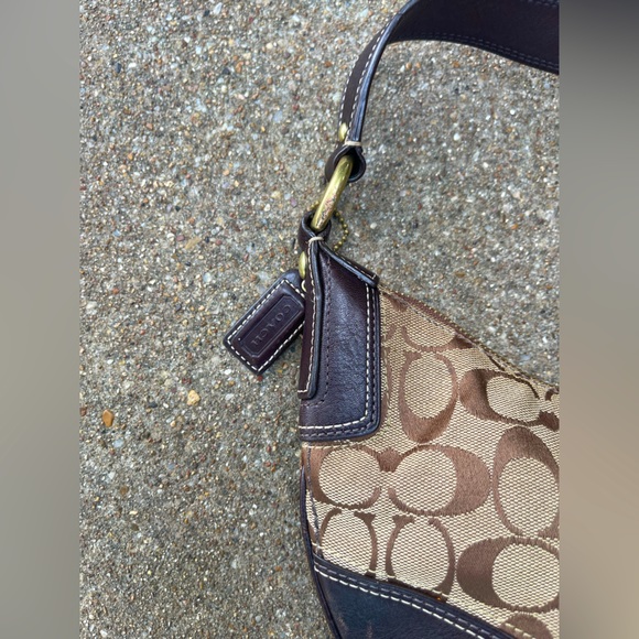 Coach Bag. - Picture 2 of 5